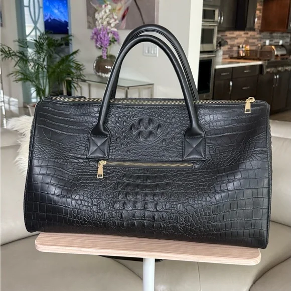 Luxurious Black Crocodile-Embossed Men's Duffel Bag Set - Picture 5 of 15